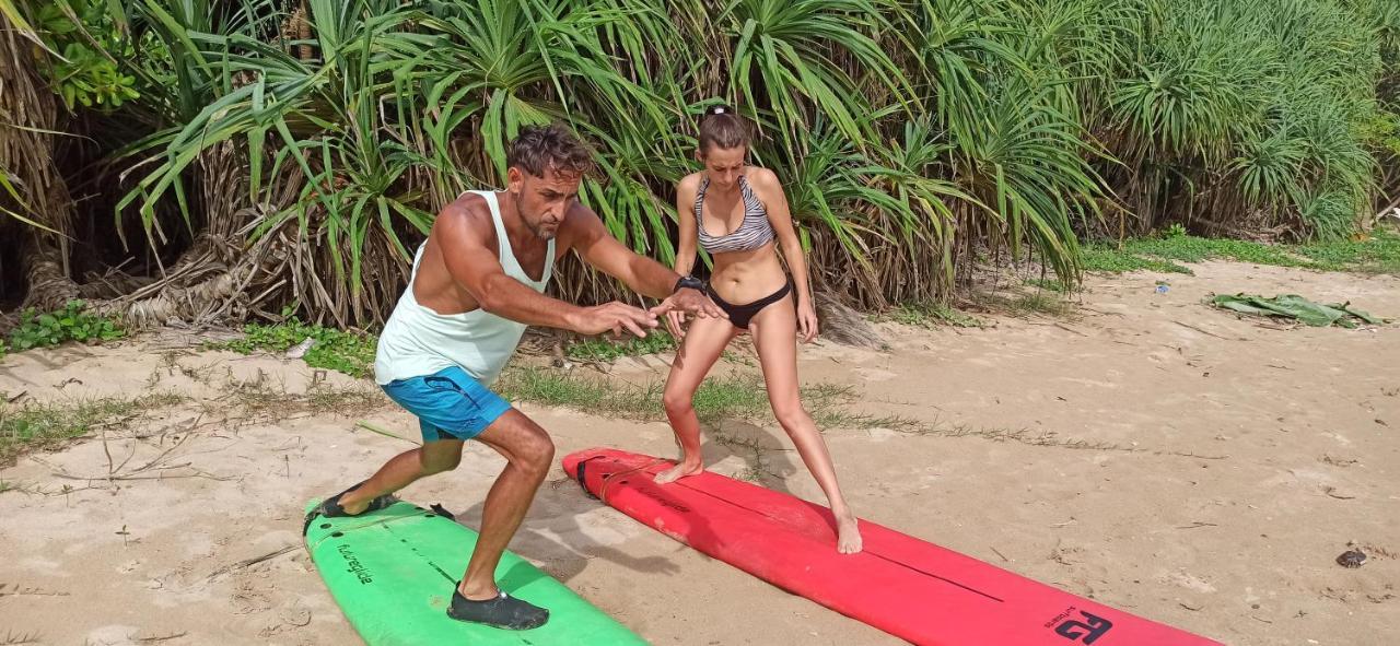 Rituale Guest House - Surf & Yoga Мірісса Екстер'єр фото